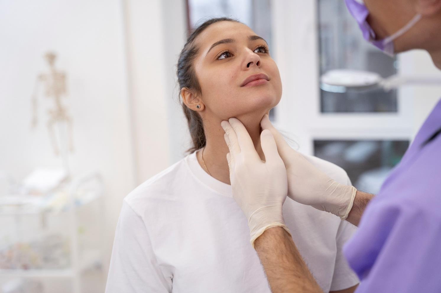 Cirugía Oncológica de Cabeza y Cuello con el Dr. Álvaro Sanabria Quiroga: Experticia y Compromiso
